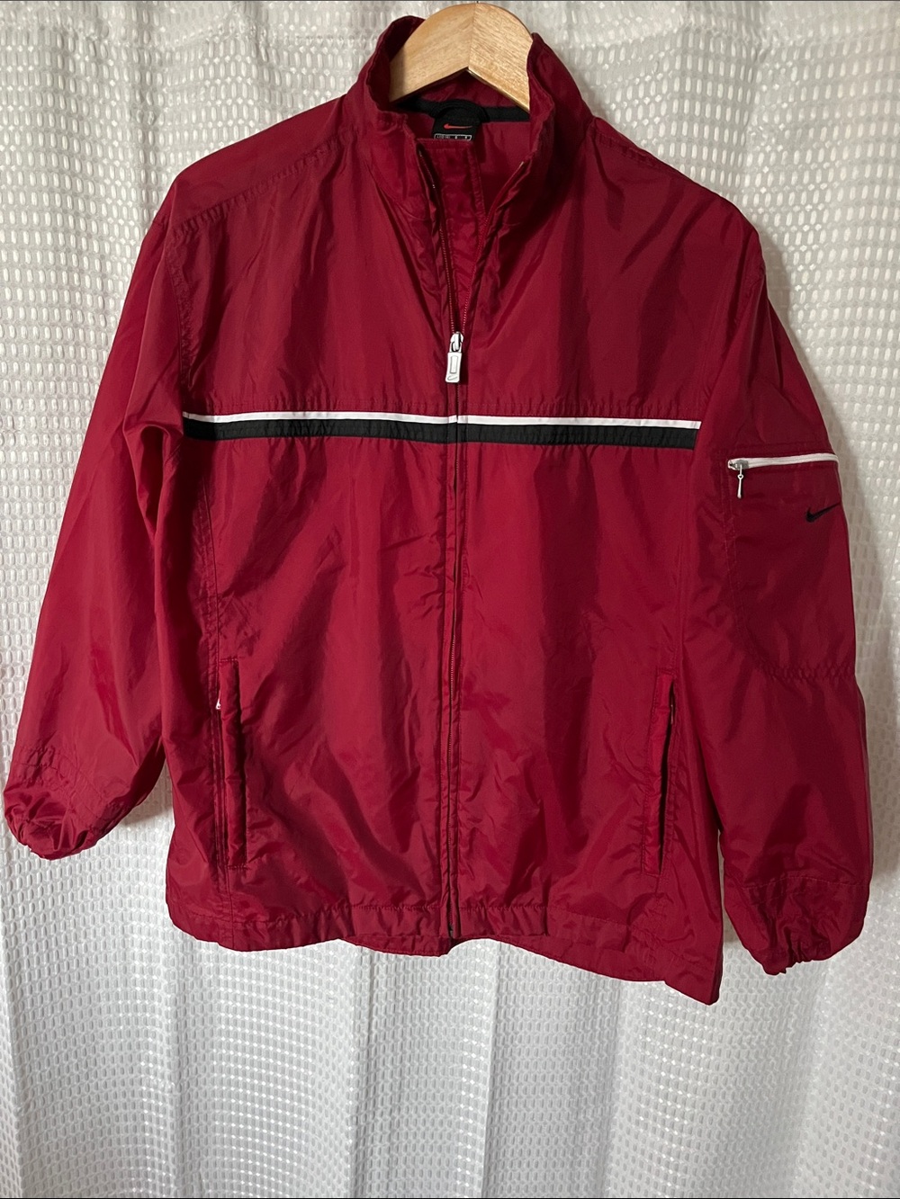Nike Vintage 1999 Burgundy Nylon Windbreaker Jacket Boys L 12-14